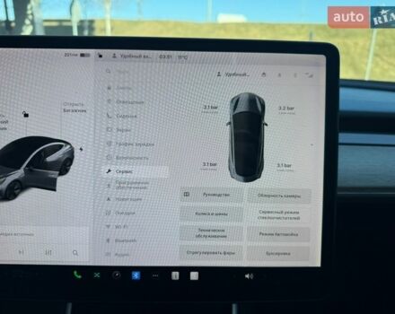 Серый Тесла Модель 3, объемом двигателя 0 л и пробегом 154 тыс. км за 15299 $, фото 18 на Automoto.ua