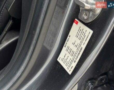 Серый Тесла Модель 3, объемом двигателя 0 л и пробегом 120 тыс. км за 17499 $, фото 25 на Automoto.ua