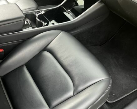 Серый Тесла Модель 3, объемом двигателя 0 л и пробегом 210 тыс. км за 14999 $, фото 9 на Automoto.ua