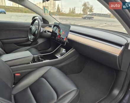 Сірий Тесла Модель 3, об'ємом двигуна 0 л та пробігом 98 тис. км за 19999 $, фото 14 на Automoto.ua