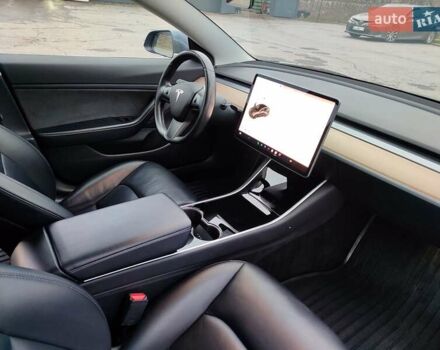 Сірий Тесла Модель 3, об'ємом двигуна 0 л та пробігом 188 тис. км за 15900 $, фото 3 на Automoto.ua