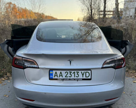 Серый Тесла Модель 3, объемом двигателя 0 л и пробегом 138 тыс. км за 17300 $, фото 7 на Automoto.ua
