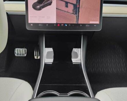 Серый Тесла Модель 3, объемом двигателя 0 л и пробегом 144 тыс. км за 16500 $, фото 49 на Automoto.ua