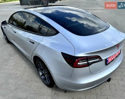 Тесла Модель 3 2018 у Львові на Automoto.ua Сірий Тесла Модель 3, об'ємом двигуна 0 л та пробігом 95 тис. км за 19400 $, фото 1 на Automoto.ua