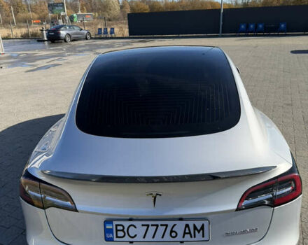 Серый Тесла Модель 3, объемом двигателя 0 л и пробегом 67 тыс. км за 18000 $, фото 5 на Automoto.ua