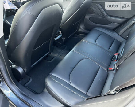 Серый Тесла Модель 3, объемом двигателя 0 л и пробегом 92 тыс. км за 18500 $, фото 5 на Automoto.ua