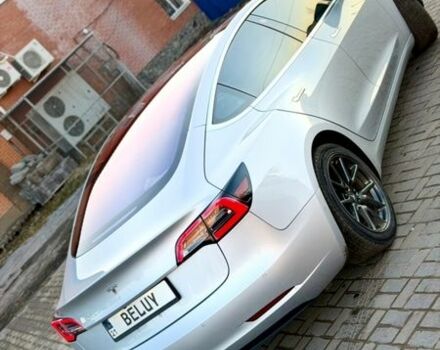 Серый Тесла Модель 3, объемом двигателя 0 л и пробегом 193 тыс. км за 16000 $, фото 8 на Automoto.ua