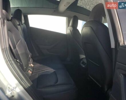 Серый Тесла Модель 3, объемом двигателя 0 л и пробегом 144 тыс. км за 5490 $, фото 9 на Automoto.ua