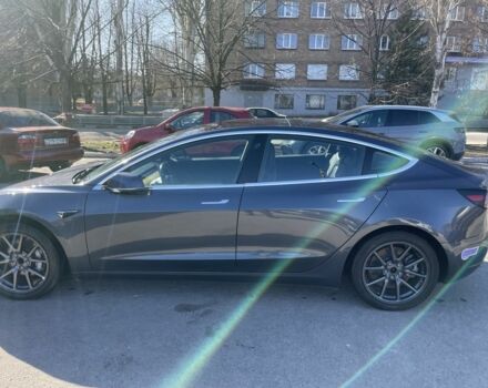 Серый Тесла Модель 3, объемом двигателя 0 л и пробегом 125 тыс. км за 13500 $, фото 4 на Automoto.ua