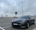 Серый Тесла Модель 3, объемом двигателя 0 л и пробегом 70 тыс. км за 20900 $, фото 5 на Automoto.ua