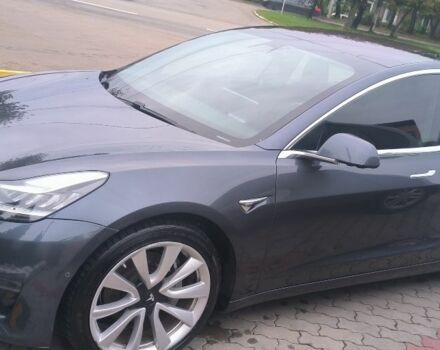 Серый Тесла Модель 3, объемом двигателя 0 л и пробегом 182 тыс. км за 15000 $, фото 2 на Automoto.ua