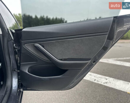Сірий Тесла Модель 3, об'ємом двигуна 0 л та пробігом 150 тис. км за 13999 $, фото 21 на Automoto.ua