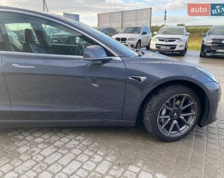 Сірий Тесла Модель 3, об'ємом двигуна 0 л та пробігом 126 тис. км за 14990 $, фото 14 на Automoto.ua