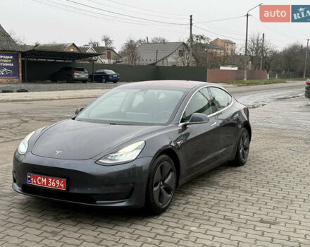 Сірий Тесла Модель 3, об'ємом двигуна 0 л та пробігом 225 тис. км за 13750 $, фото 1 на Automoto.ua