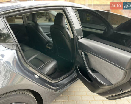 Сірий Тесла Модель 3, об'ємом двигуна 0 л та пробігом 76 тис. км за 19900 $, фото 9 на Automoto.ua