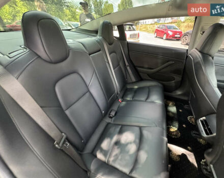 Тесла Модель 3 2018 в Киеве на Automoto.ua Серый Тесла Модель 3, объемом двигателя 0 л и пробегом 82 тыс. км за 18499 $, фото 31 на Automoto.ua