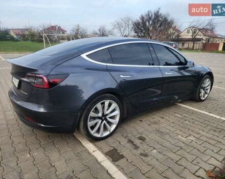 Серый Тесла Модель 3, объемом двигателя 0 л и пробегом 282 тыс. км за 16300 $, фото 4 на Automoto.ua