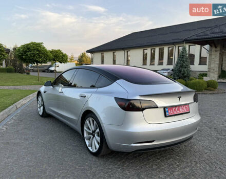 Серый Тесла Модель 3, объемом двигателя 0 л и пробегом 84 тыс. км за 17400 $, фото 18 на Automoto.ua