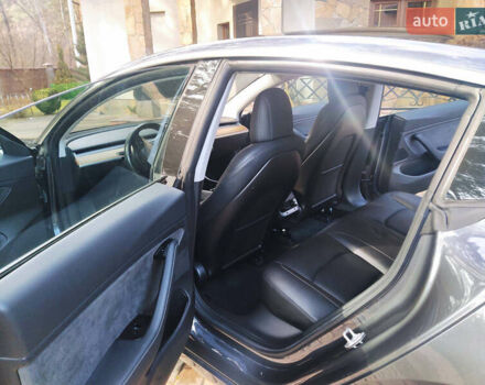 Серый Тесла Модель 3, объемом двигателя 0 л и пробегом 166 тыс. км за 16500 $, фото 4 на Automoto.ua