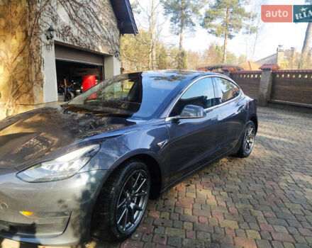 Серый Тесла Модель 3, объемом двигателя 0 л и пробегом 166 тыс. км за 16500 $, фото 14 на Automoto.ua