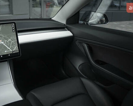 Сірий Тесла Модель 3, об'ємом двигуна 0 л та пробігом 150 тис. км за 19000 $, фото 15 на Automoto.ua