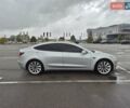 Сірий Тесла Модель 3, об'ємом двигуна 0 л та пробігом 83 тис. км за 17300 $, фото 3 на Automoto.ua