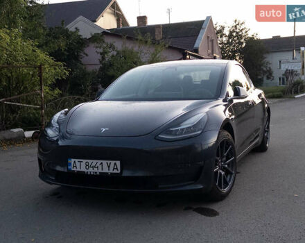 Сірий Тесла Модель 3, об'ємом двигуна 0 л та пробігом 109 тис. км за 16900 $, фото 1 на Automoto.ua