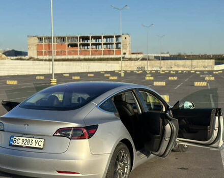 Серый Тесла Модель 3, объемом двигателя 0 л и пробегом 71 тыс. км за 17400 $, фото 10 на Automoto.ua