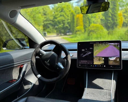 Тесла Модель 3 2018 в Ивано-Франковске на Automoto.ua Серый Тесла Модель 3, объемом двигателя 0 л и пробегом 119 тыс. км за 16999 $, фото 17 на Automoto.ua