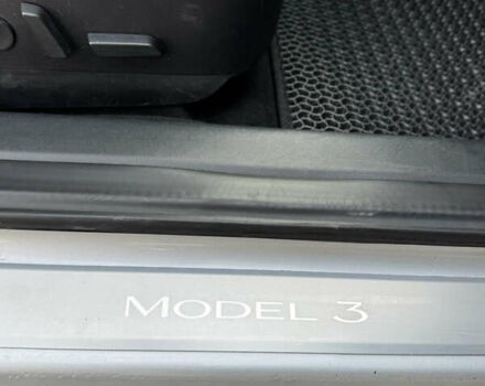 Серый Тесла Модель 3, объемом двигателя 0 л и пробегом 84 тыс. км за 17400 $, фото 40 на Automoto.ua