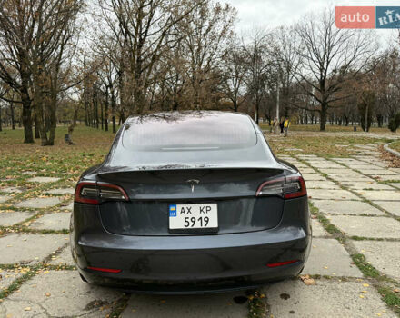 Сірий Тесла Модель 3, об'ємом двигуна 0 л та пробігом 105 тис. км за 17750 $, фото 5 на Automoto.ua