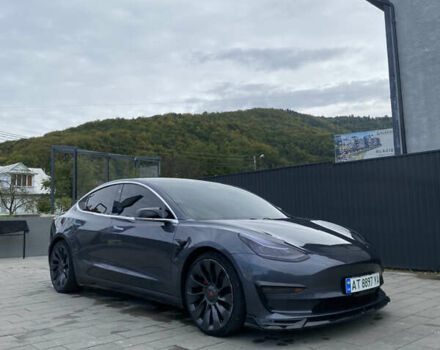 Тесла Модель 3 2018 в Ивано-Франковске на Automoto.ua Серый Тесла Модель 3, объемом двигателя 0 л и пробегом 119 тыс. км за 16999 $, фото 5 на Automoto.ua