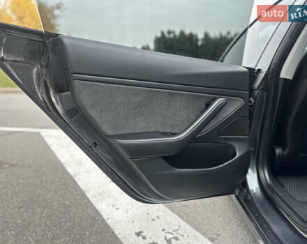 Сірий Тесла Модель 3, об'ємом двигуна 0 л та пробігом 150 тис. км за 13999 $, фото 16 на Automoto.ua