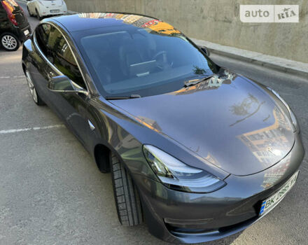Серый Тесла Модель 3, объемом двигателя 0 л и пробегом 86 тыс. км за 21999 $, фото 22 на Automoto.ua