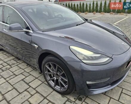 Серый Тесла Модель 3, объемом двигателя 0 л и пробегом 194 тыс. км за 14700 $, фото 13 на Automoto.ua
