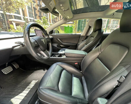 Серый Тесла Модель 3, объемом двигателя 0 л и пробегом 90 тыс. км за 17600 $, фото 30 на Automoto.ua