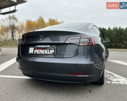 Сірий Тесла Модель 3, об'ємом двигуна 0 л та пробігом 150 тис. км за 13999 $, фото 5 на Automoto.ua