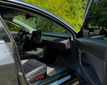 Тесла Модель 3 2018 в Ивано-Франковске на Automoto.ua Серый Тесла Модель 3, объемом двигателя 0 л и пробегом 119 тыс. км за 16999 $, фото 18 на Automoto.ua