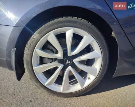 Серый Тесла Модель 3, объемом двигателя 0 л и пробегом 62 тыс. км за 16900 $, фото 21 на Automoto.ua