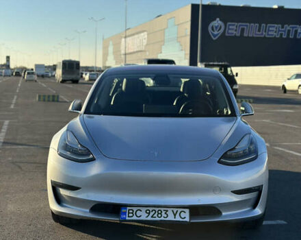 Серый Тесла Модель 3, объемом двигателя 0 л и пробегом 71 тыс. км за 17400 $, фото 2 на Automoto.ua