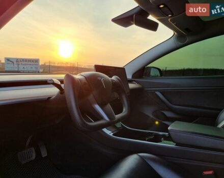 Серый Тесла Модель 3, объемом двигателя 0 л и пробегом 128 тыс. км за 16500 $, фото 32 на Automoto.ua