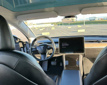 Серый Тесла Модель 3, объемом двигателя 0 л и пробегом 71 тыс. км за 17400 $, фото 20 на Automoto.ua