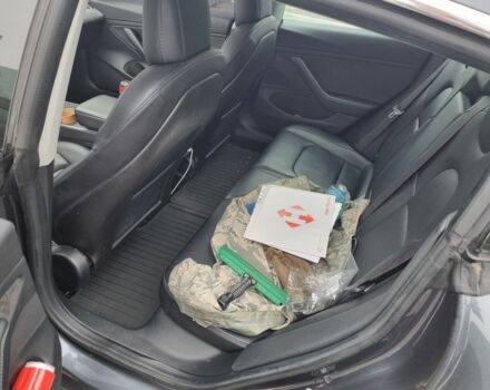 Серый Тесла Модель 3, объемом двигателя 0 л и пробегом 162 тыс. км за 17800 $, фото 8 на Automoto.ua