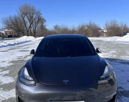 Серый Тесла Модель 3, объемом двигателя 0 л и пробегом 110 тыс. км за 17500 $, фото 1 на Automoto.ua
