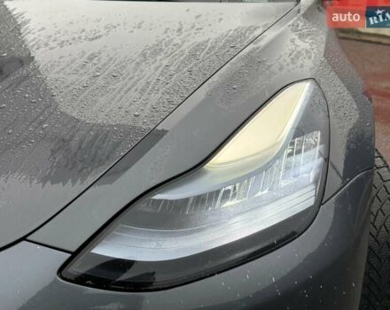 Серый Тесла Модель 3, объемом двигателя 0 л и пробегом 162 тыс. км за 13999 $, фото 15 на Automoto.ua