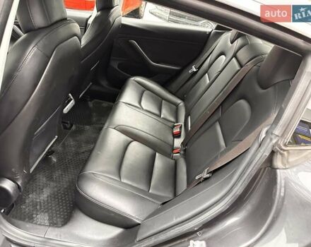 Сірий Тесла Модель 3, об'ємом двигуна 0 л та пробігом 224 тис. км за 13800 $, фото 42 на Automoto.ua