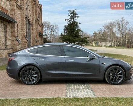 Серый Тесла Модель 3, объемом двигателя 0 л и пробегом 152 тыс. км за 16400 $, фото 5 на Automoto.ua