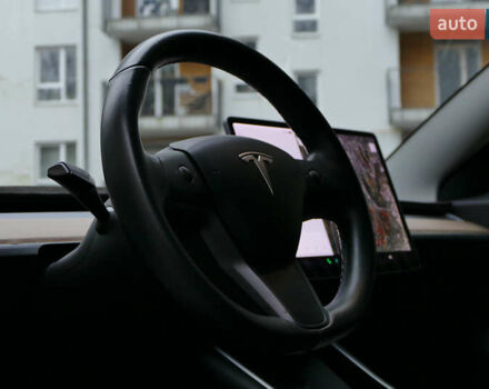 Серый Тесла Модель 3, объемом двигателя 0 л и пробегом 119 тыс. км за 18300 $, фото 26 на Automoto.ua