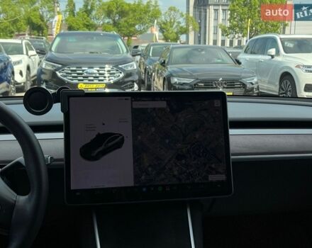 Сірий Тесла Модель 3, об'ємом двигуна 0 л та пробігом 154 тис. км за 16800 $, фото 14 на Automoto.ua