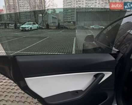 Сірий Тесла Модель 3, об'ємом двигуна 0 л та пробігом 166 тис. км за 17700 $, фото 13 на Automoto.ua